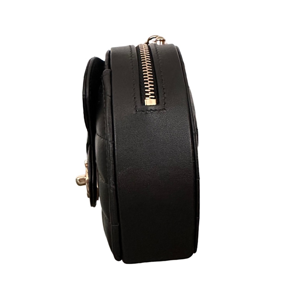 Chanel CC in Love Heart Crossbody Bag Quilted Lambskin Black Light Gold Hardware - Picture 6 of 15